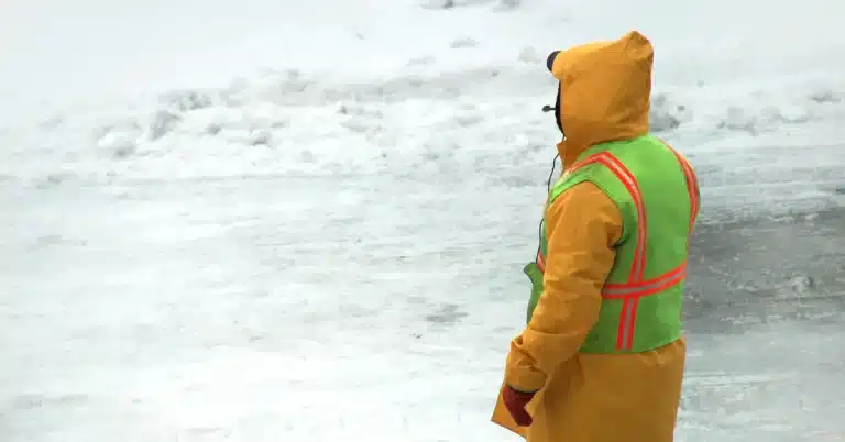 How to prepare for snow storms when flying by plane.