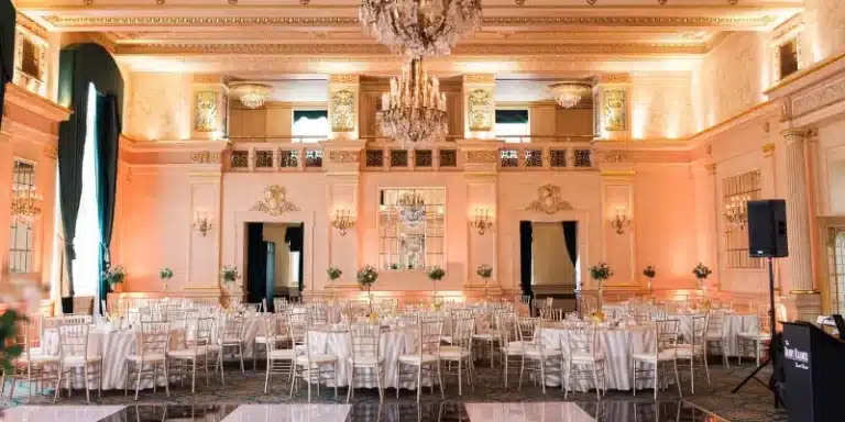 Fort Garry Hotel, Spa and Conference Centre in Winnipeg